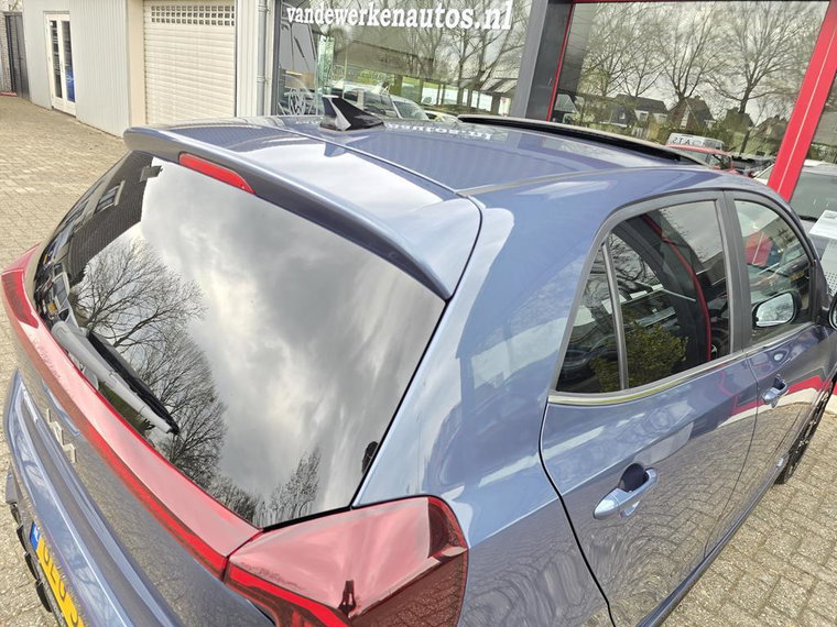 Vehicle Image 40