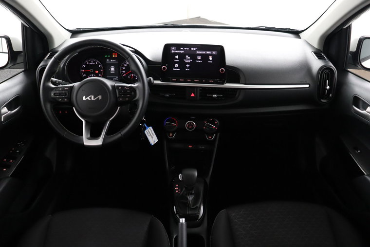 Vehicle Image 30