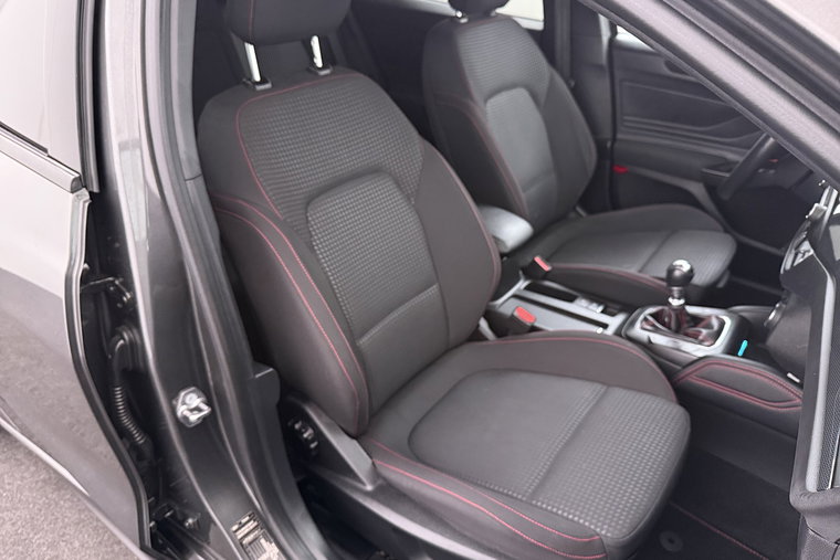 Vehicle Image 16