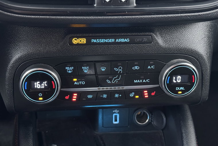 Vehicle Image 32