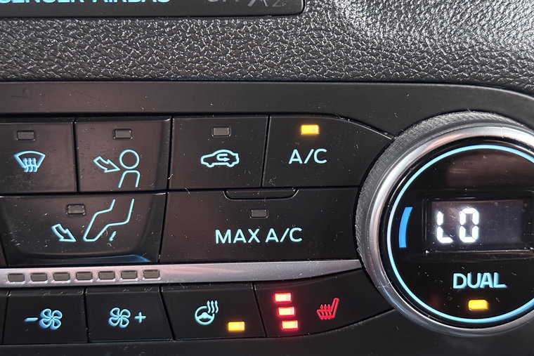 Vehicle Image 33