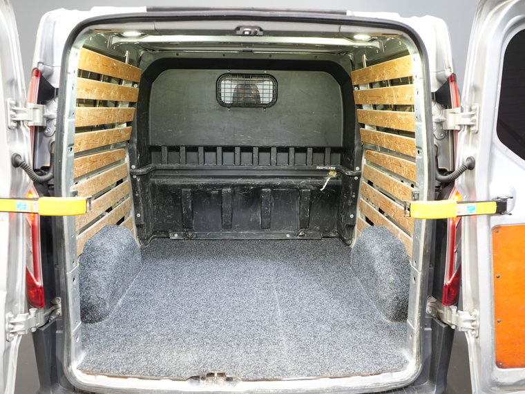 Vehicle Image 15