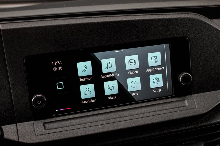 Vehicle Image 25