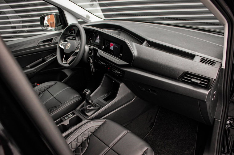 Vehicle Image 36