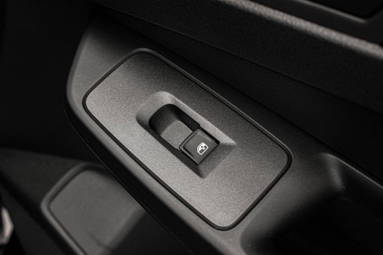 Vehicle Image 38