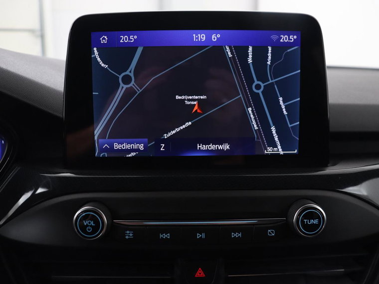 Vehicle Image 12