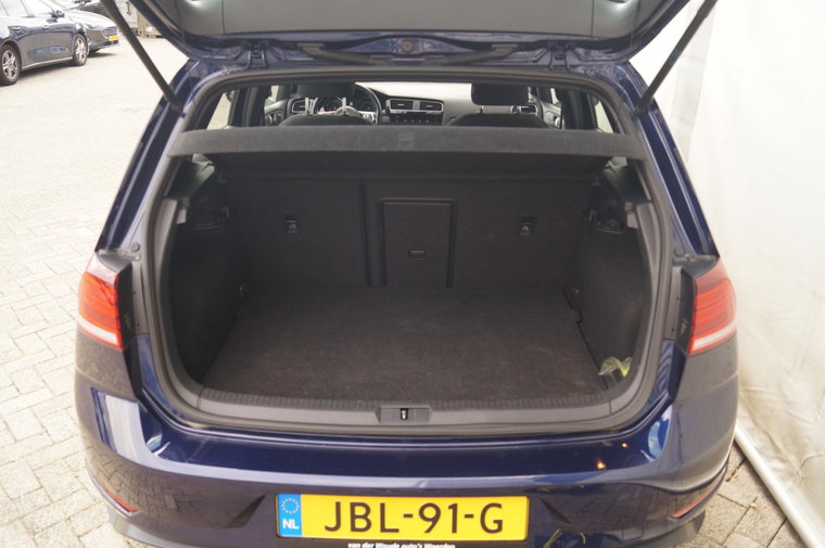 Vehicle Image 26