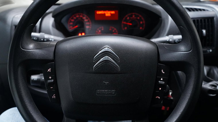 Vehicle Image 22