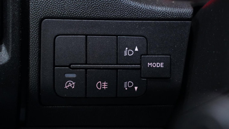 Vehicle Image 34