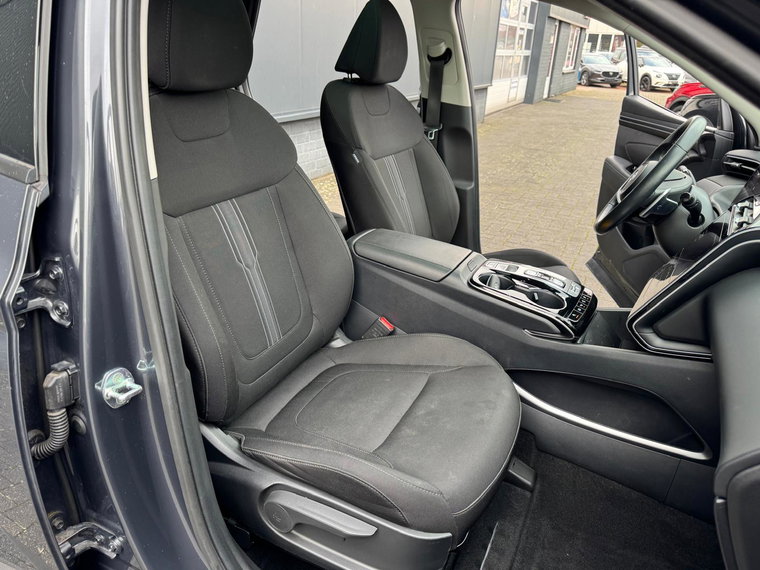 Vehicle Image 23