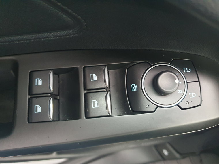 Vehicle Image 39