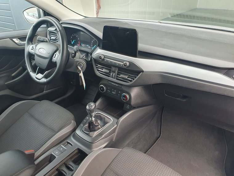 Vehicle Image 48