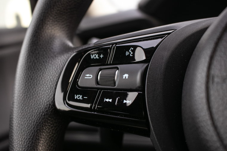 Vehicle Image 38