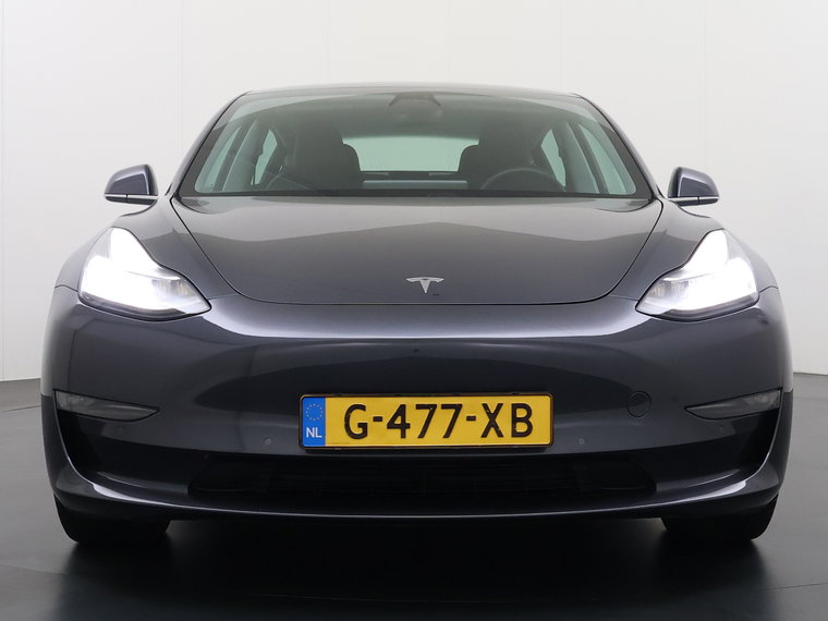 Vehicle Image 35
