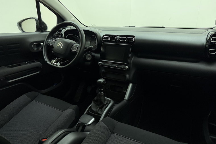 Vehicle Image 14