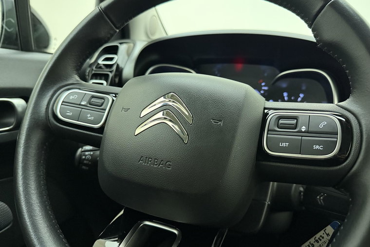 Vehicle Image 18