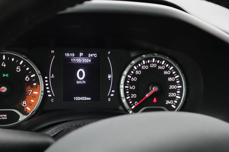 Vehicle Image 15