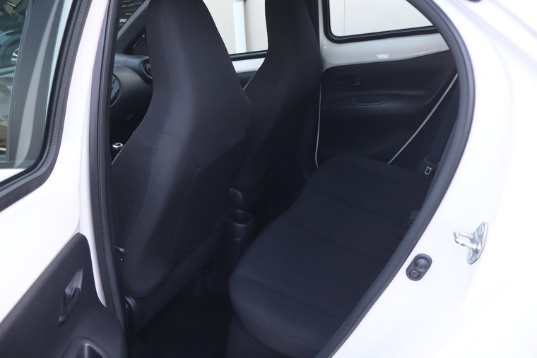Vehicle Image 22