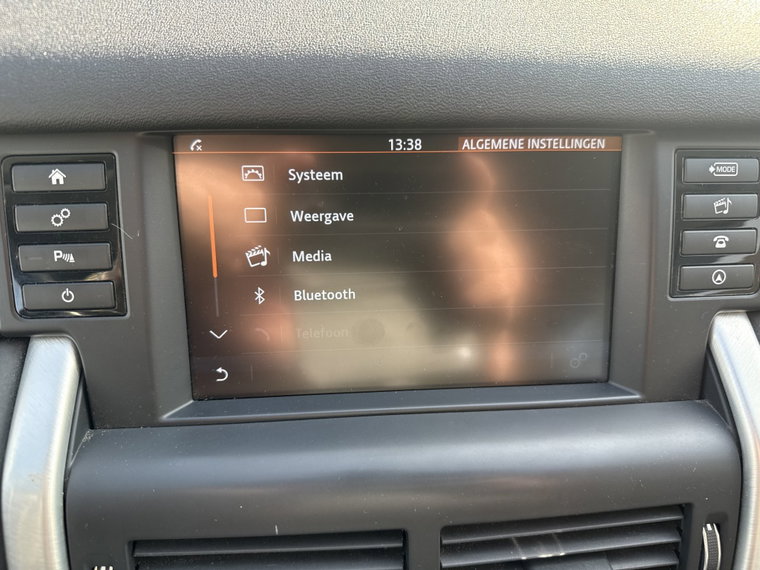 Vehicle Image 26