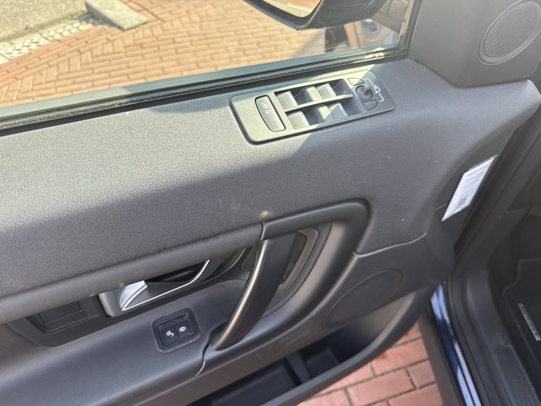Vehicle Image 39