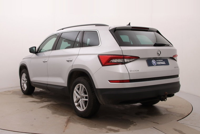 Vehicle Image 8