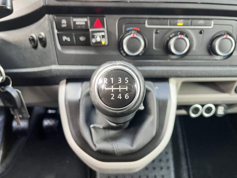 Vehicle Image 34