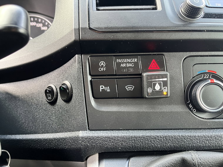 Vehicle Image 35