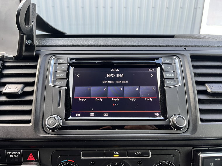 Vehicle Image 38