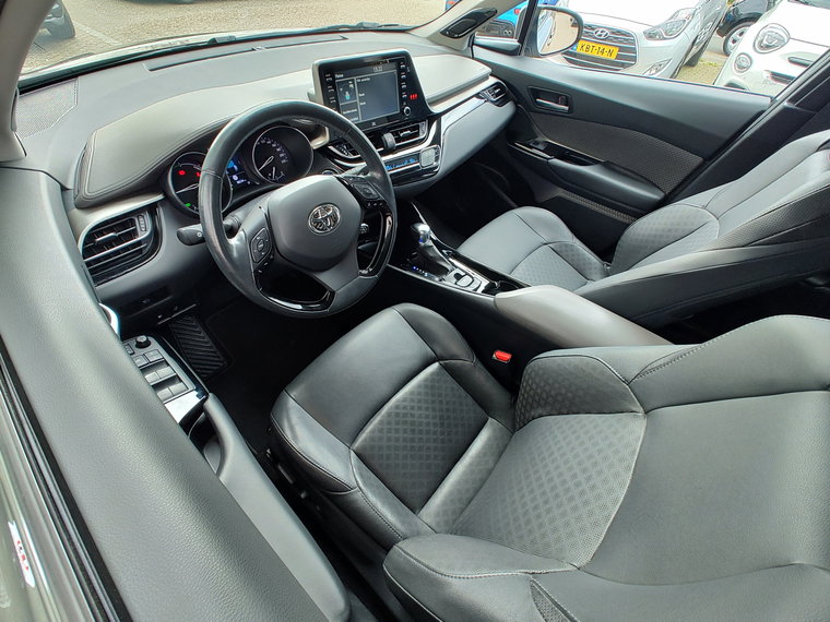 Vehicle Image 13