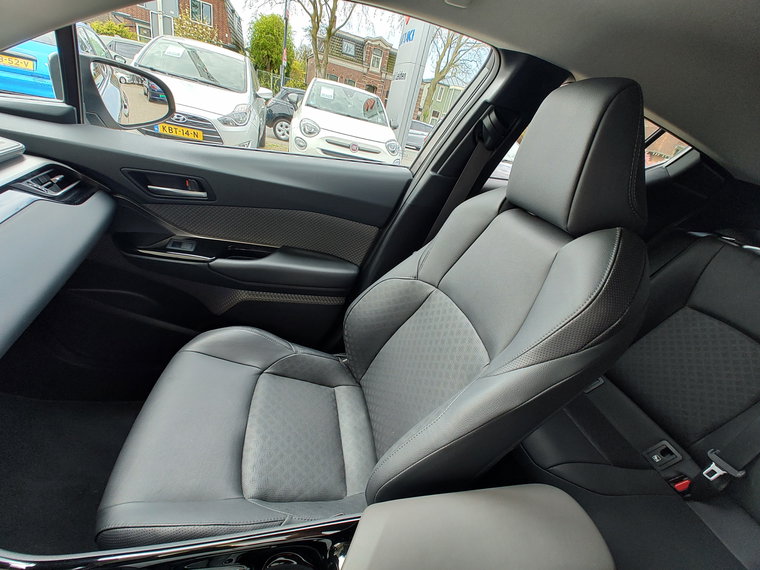Vehicle Image 22
