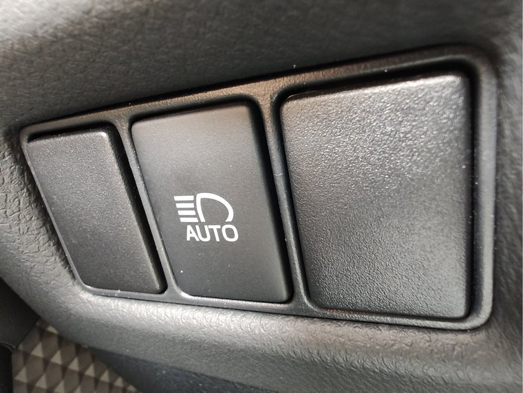 Vehicle Image 30
