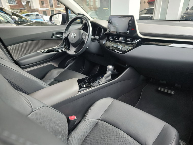 Vehicle Image 9