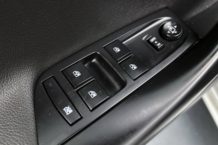 Vehicle Image 23