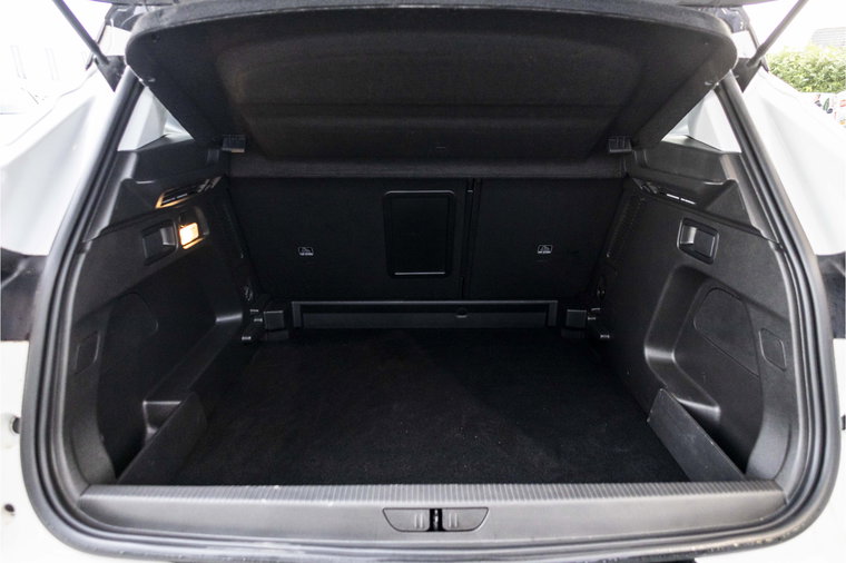 Vehicle Image 38