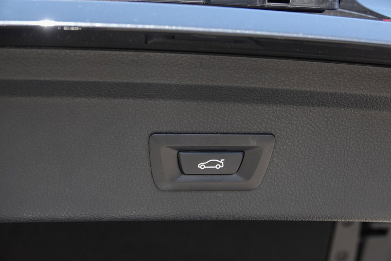 Vehicle Image 33