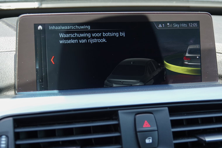 Vehicle Image 36