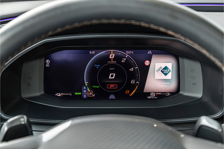 Vehicle Image 13