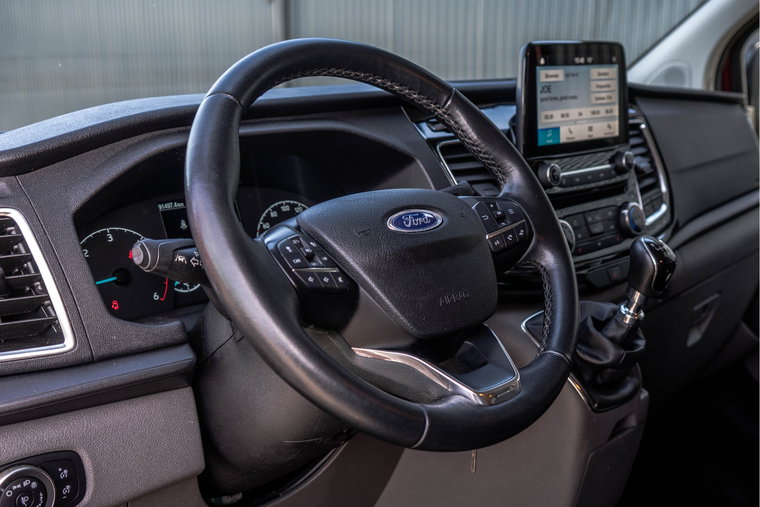 Vehicle Image 12