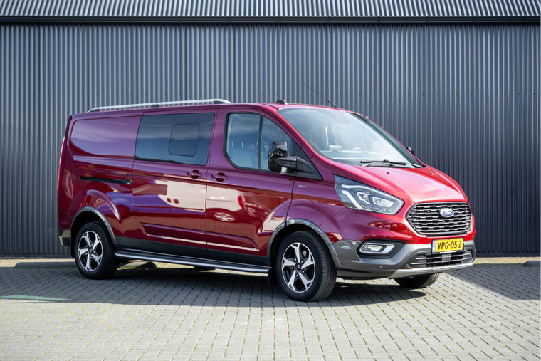 Vehicle Image 4