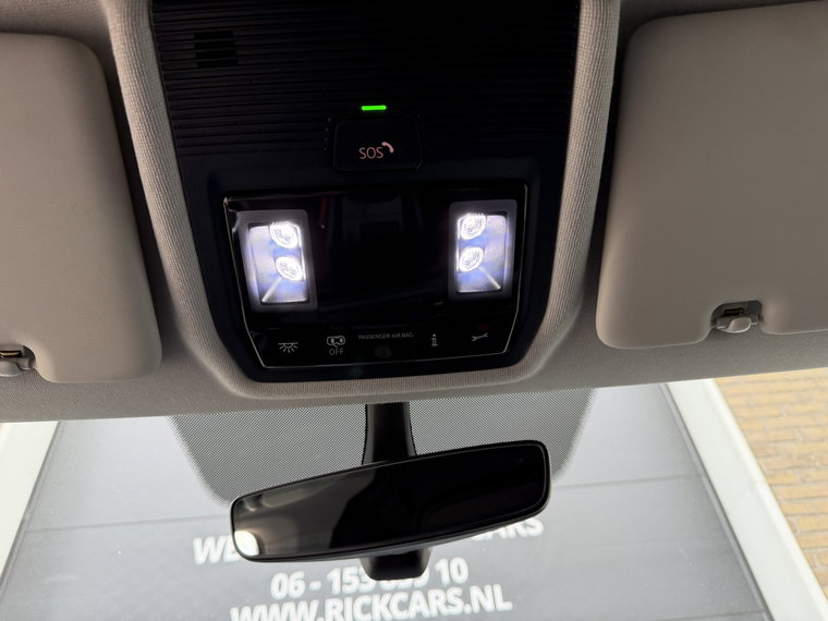 Vehicle Image 38