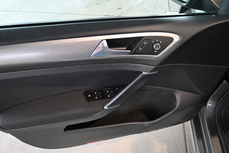 Vehicle Image 53
