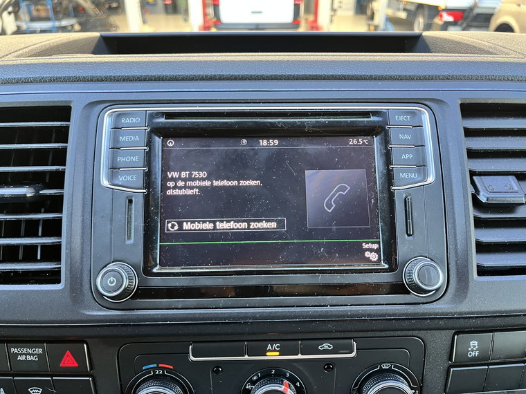 Vehicle Image 35