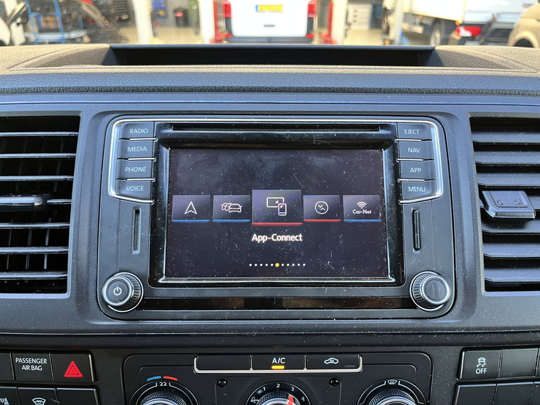 Vehicle Image 39