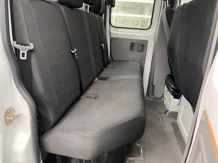 Vehicle Image 33