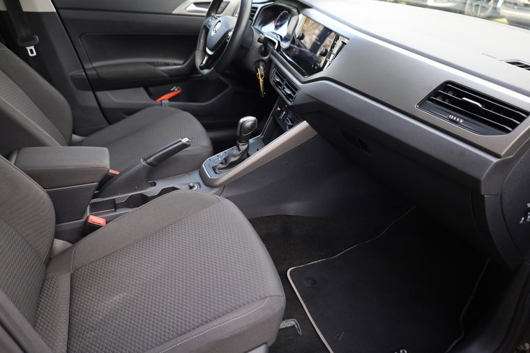 Vehicle Image 35