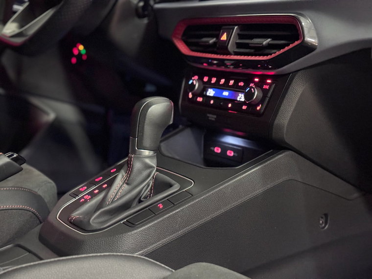 Vehicle Image 40