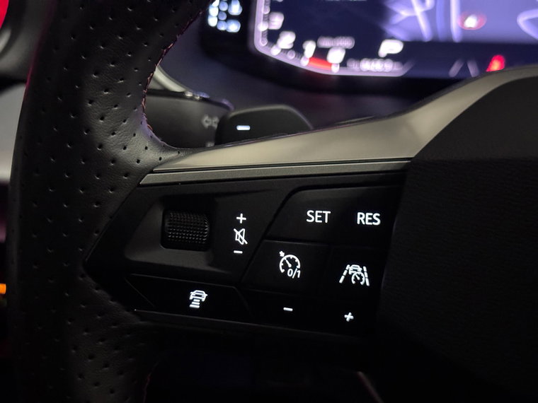 Vehicle Image 52