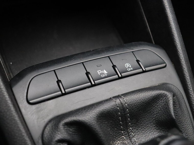 Vehicle Image 26