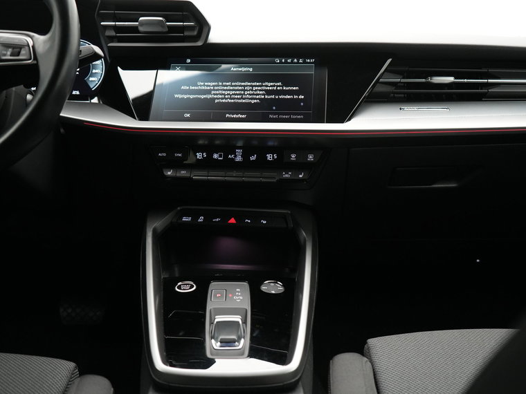 Vehicle Image 34
