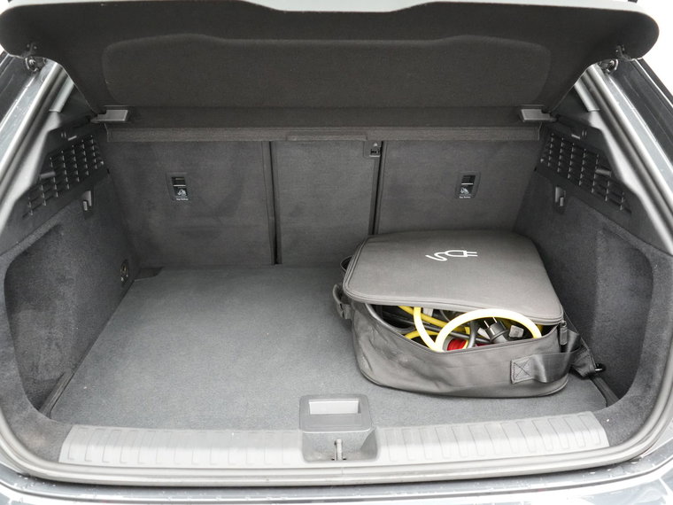 Vehicle Image 38